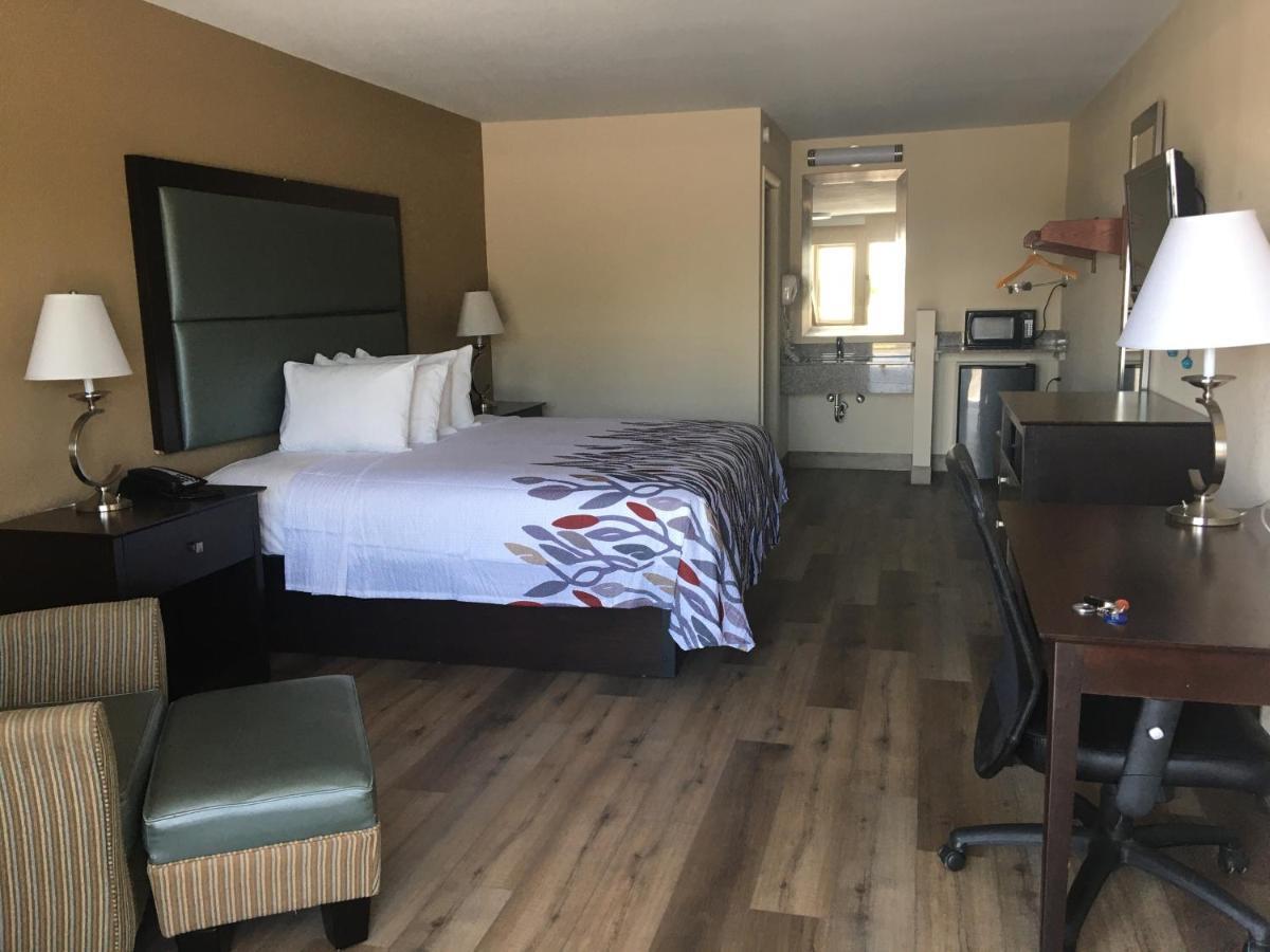 Red Roof Inn Staunton Luaran gambar