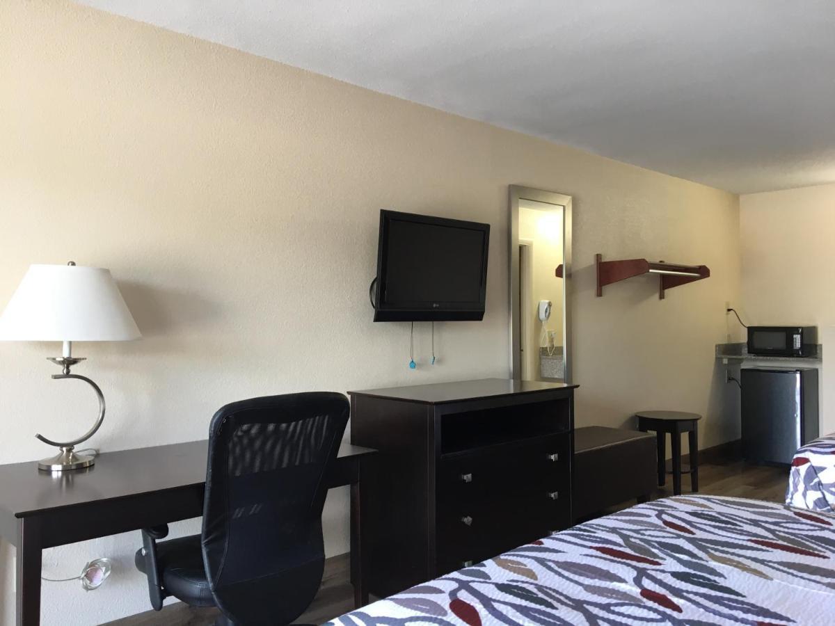 Red Roof Inn Staunton Luaran gambar